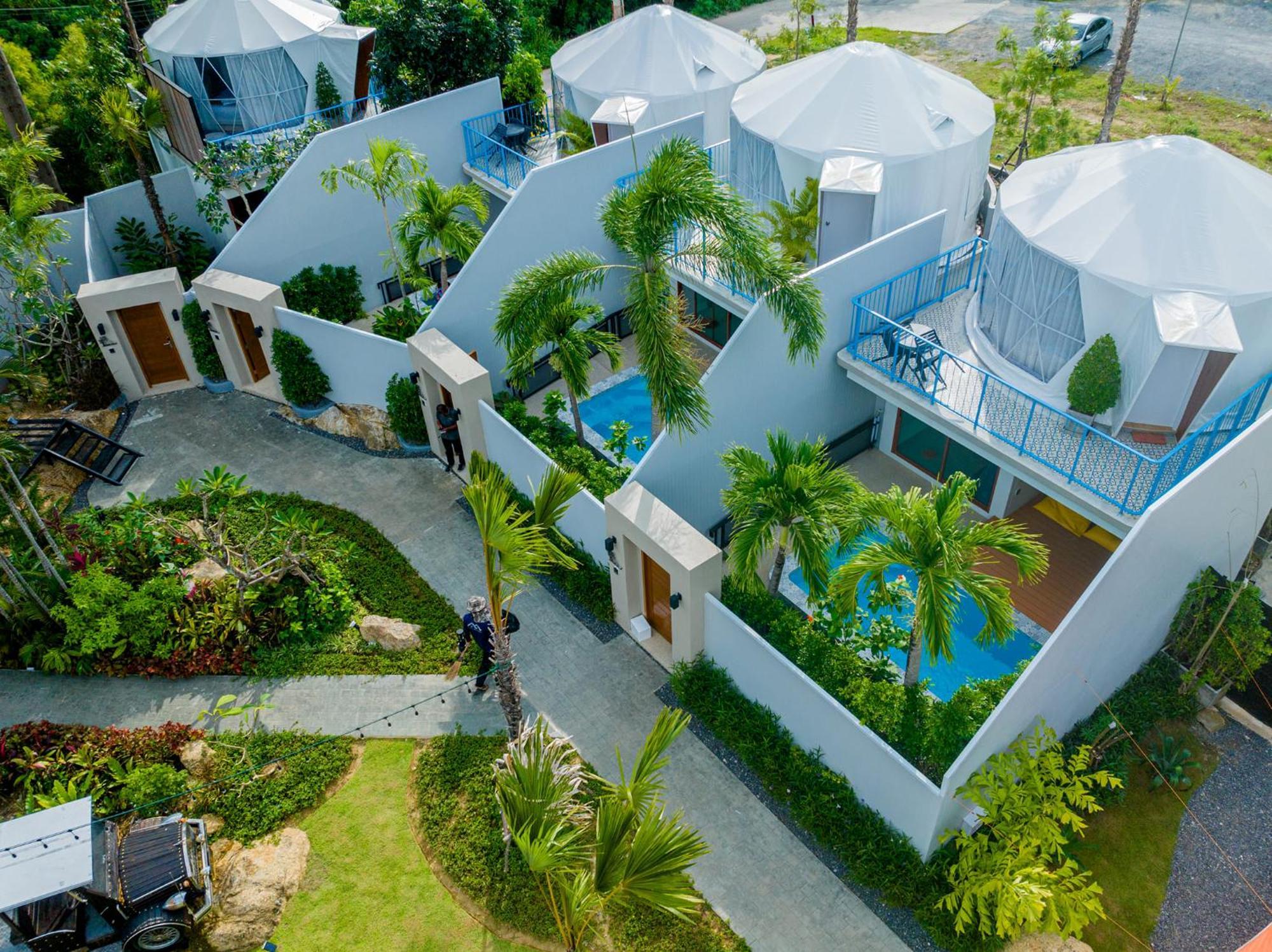 Le Resort And Villas Rawai Zewnętrze zdjęcie The resort's villas