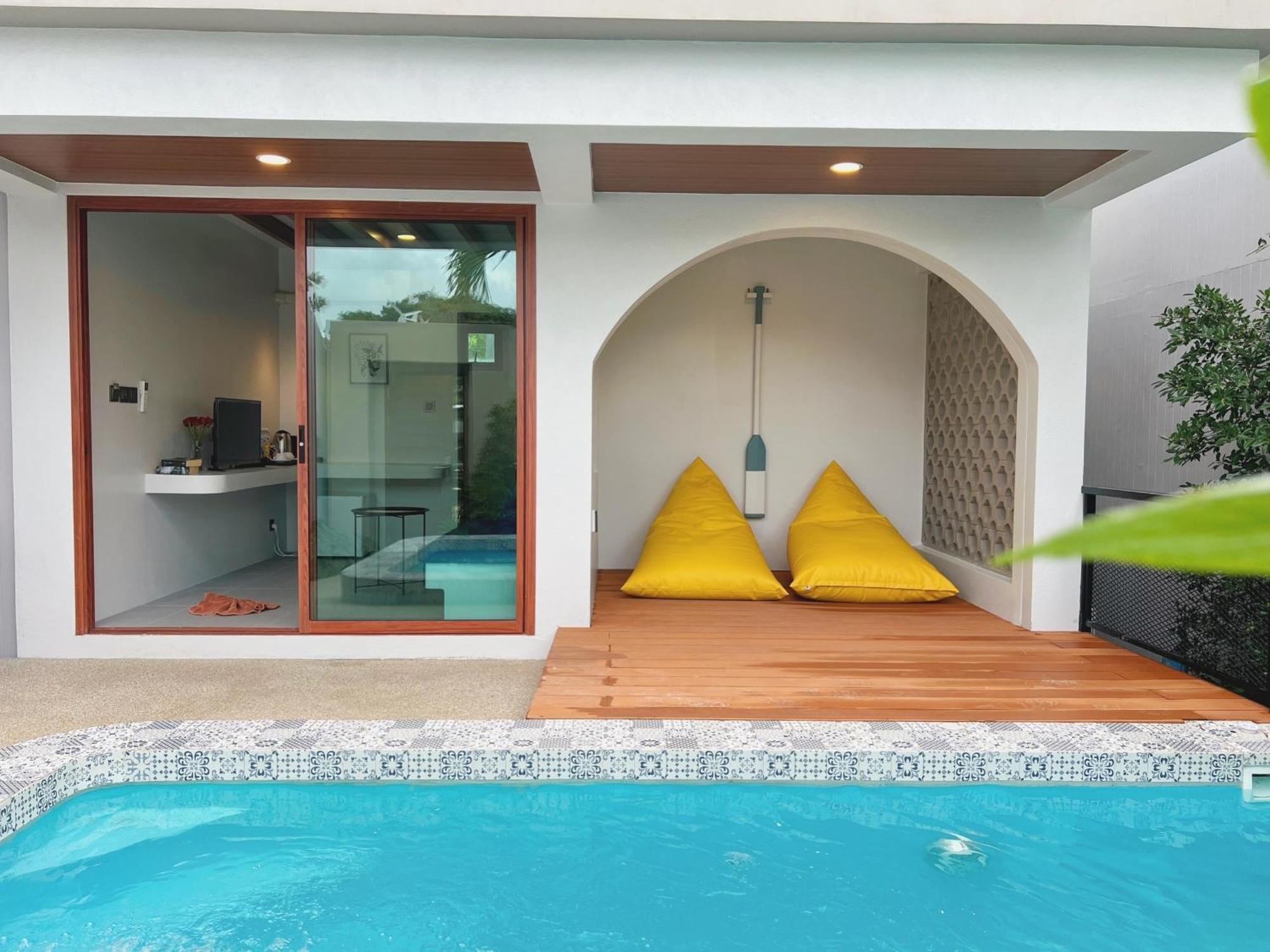Le Resort And Villas Rawai Zewnętrze zdjęcie A pool villa in Thailand