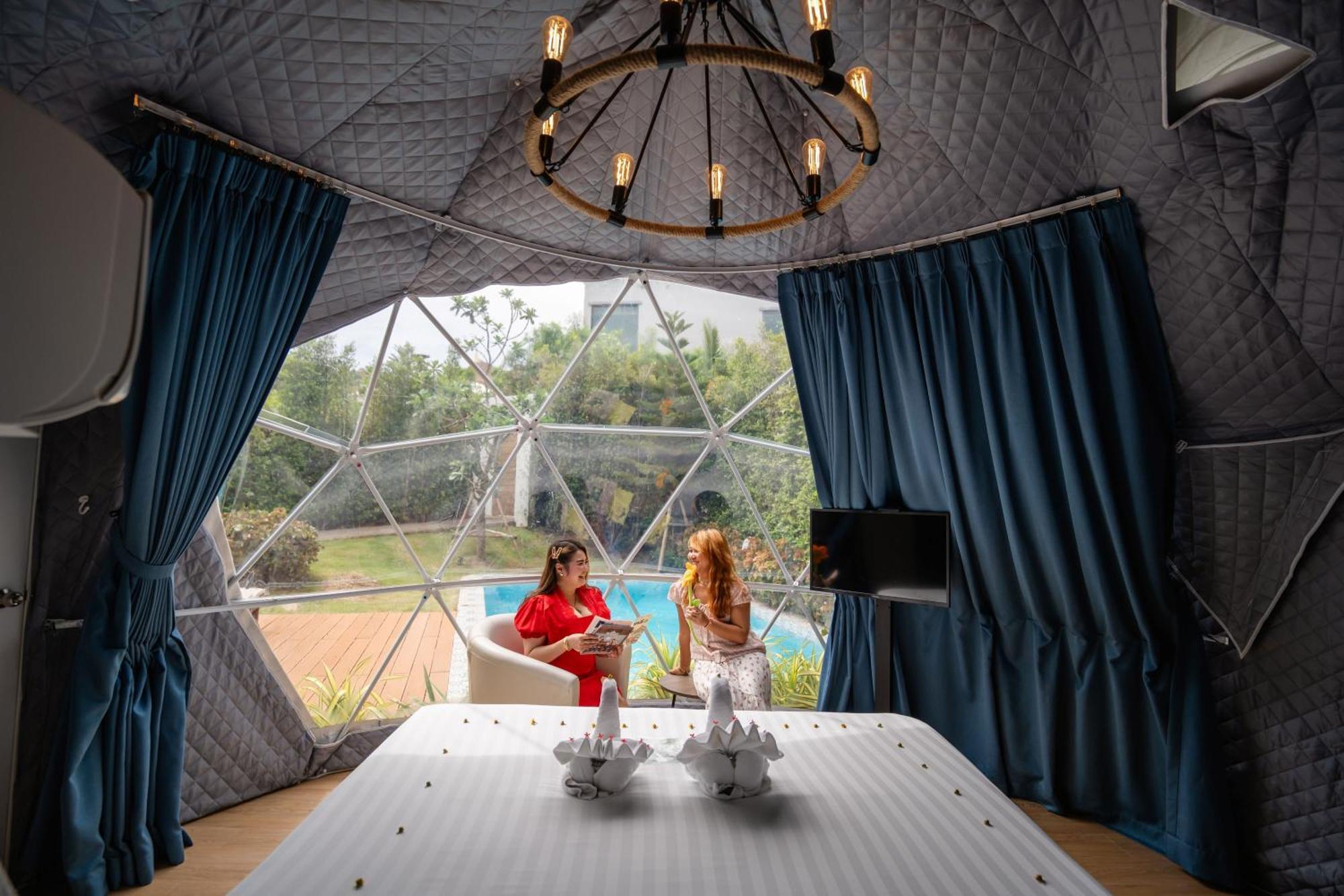 Le Resort And Villas Rawai Zewnętrze zdjęcie The interior of a Geodesic Dome